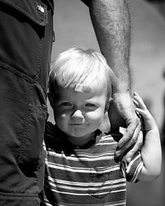 Daddy's Hand Chicago-Street-Photography