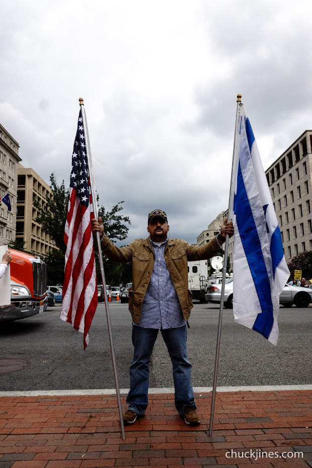 This Israeli supporter would later incite physical conflict.