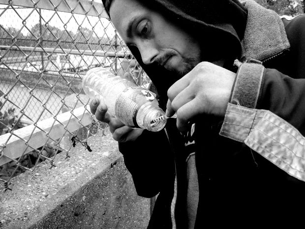  John Lee Draws Gatorade into his syringe.&nbsp;