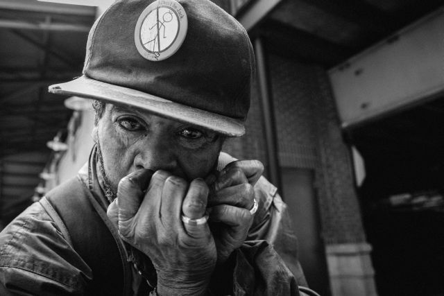 Black and White Chicago Street Photography by Chuck Jines, photography workshops